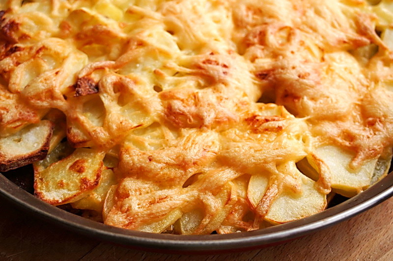 Запеченный картофель с сыром